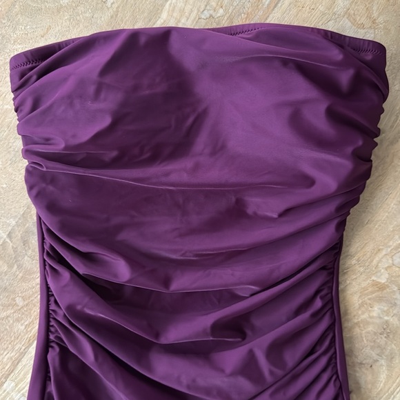 J Crew Long-torso ruched bandeau one-piece Size 4 - Picture 6 of 10